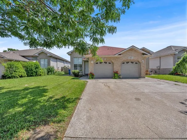 1455 Dobrich St, Windsor, ON N9B 3W6