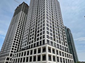 36 Elm Dr W