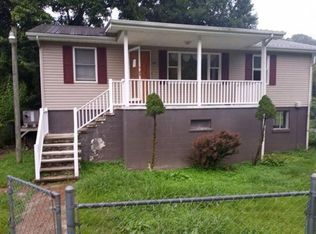 145 Front St, Garrett, KY 41630