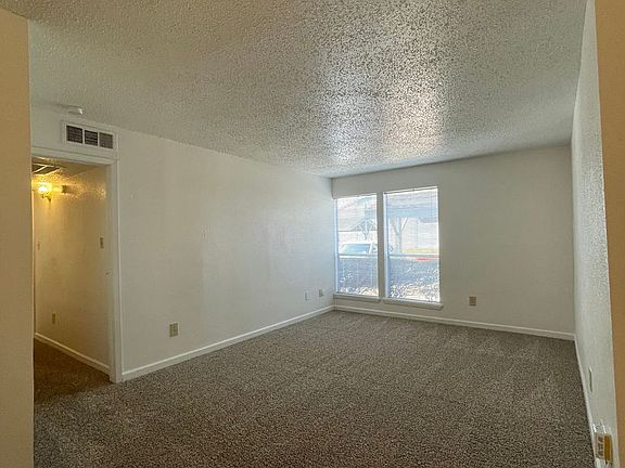 4th image of 11900 Barwood Bend Dr #116