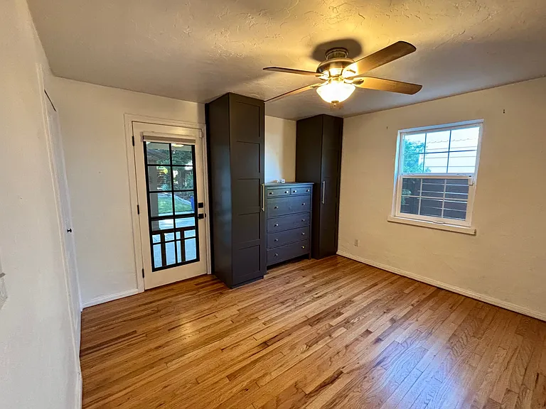 307 Toyon Way — Photo 2