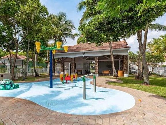 3rd image of 2578 SW 82nd Ave #2578