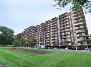 1300 Army Navy Dr APT 823, Arlington, VA 22202