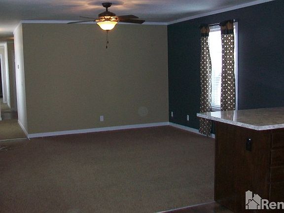3rd image of 2463 Glenwood Dr