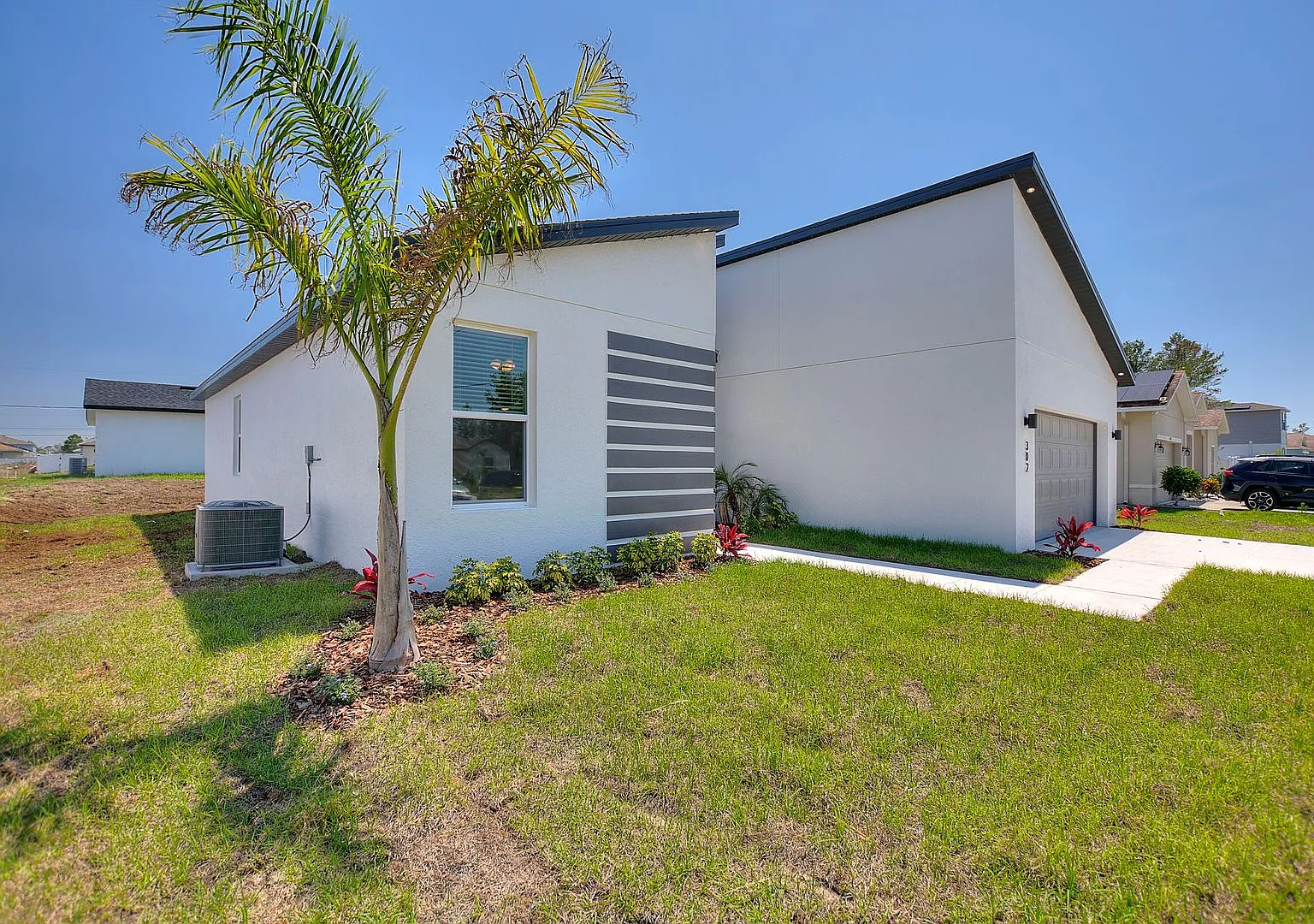 Modern, Energy-Efficient Home with All the Upgrades — Photo 4