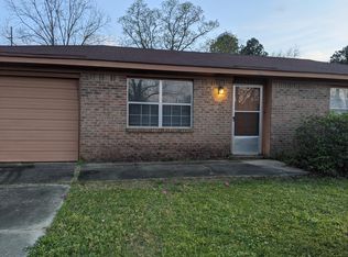 350 Meadow Creek Dr, Webb, AL 36376