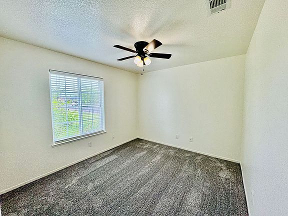 4th image of 2101 Coughlin Ct
