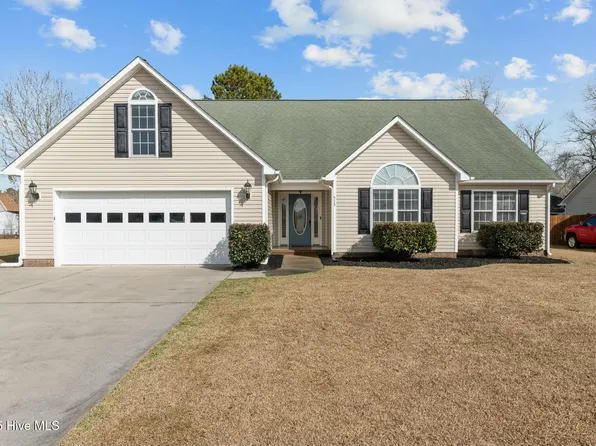 513 Red Fox Court, Havelock, NC 28532