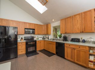 541 Lake St, Shrewsbury, MA 01545