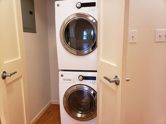 4th image of 517 W 113th St #4S8