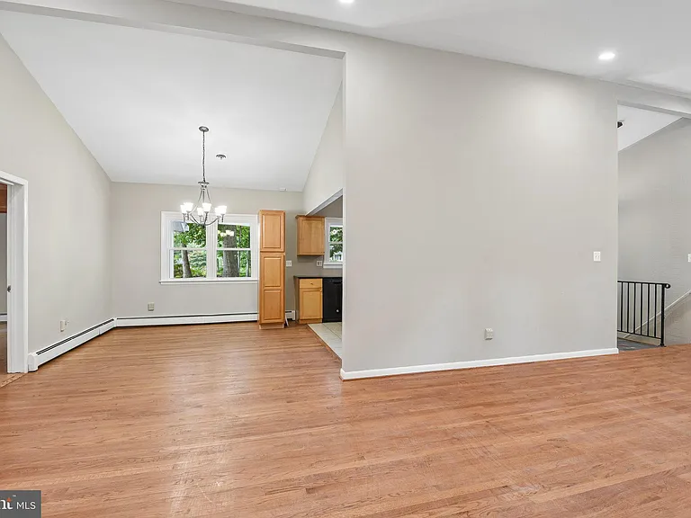 10206 Green Clover Ct — Photo 13