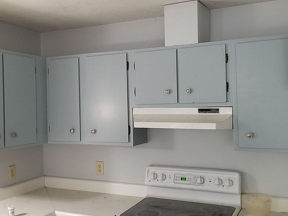 2nd image of 3736A Donovan Dr