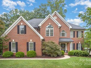 9611 Devonshire Dr, Huntersville, NC 28078