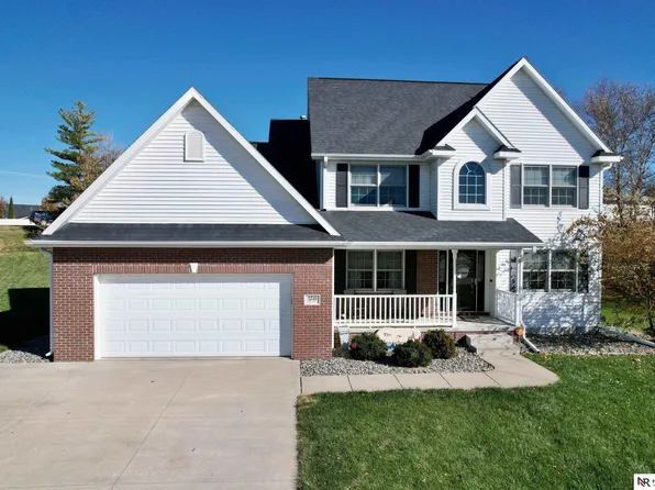 5710 Caymus Ct, Lincoln, NE 68526