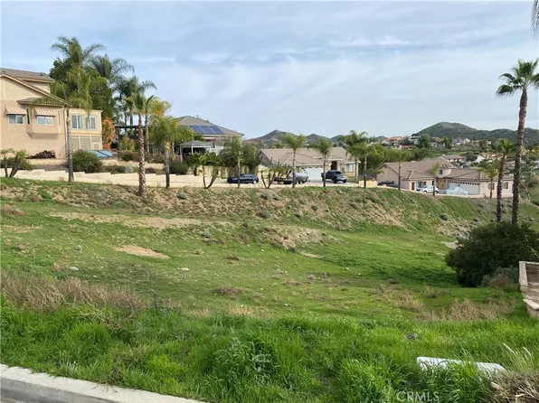 30460 Sparkle Dr #107, Quail Valley, CA 92587
