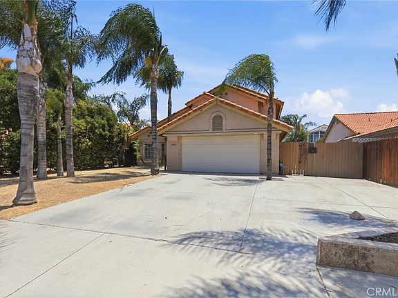 3rd image of 3045 Sherry Dr