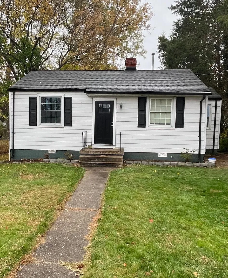 2107 Bremo Rd — Photo 1