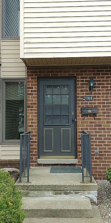2169 Village West Dr S photo 1