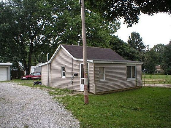 4th image of 611 Stetler Ave