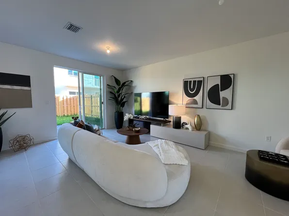 681 SE 14th St, Homestead, FL 33034