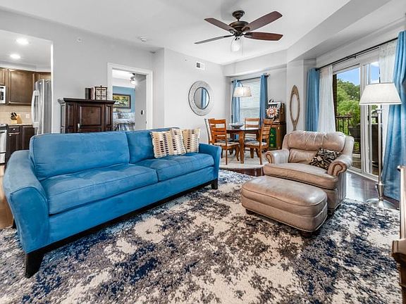 3rd image of 200 River Vista Dr #337