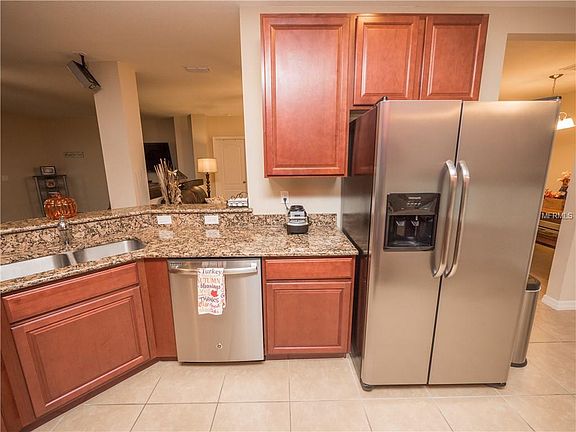 3rd image of 953 Waterville Dr