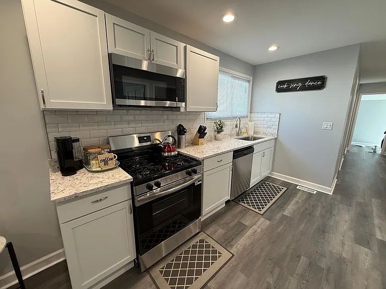 7137 W 109th Pl — Photo 19