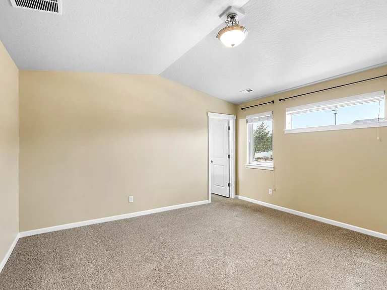 2121 N Country Vista Blvd — Photo 5