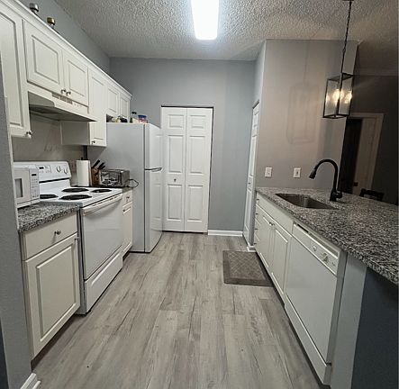 2nd image of 1411 Arbor Lakes Cir