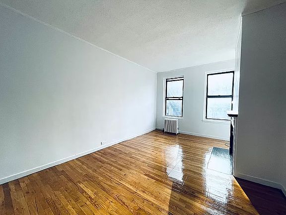 5th image of 161 E 96th St APT 2B
