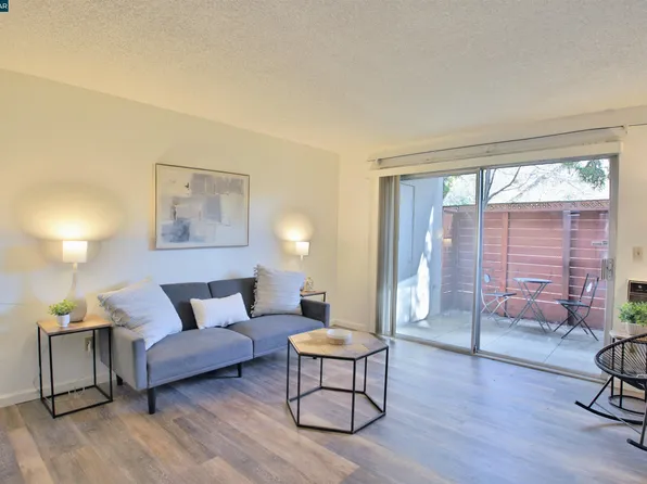 2734 Oak Rd APT 109, Walnut Creek, CA 94597