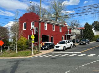 418 Avon St #B, Charlottesville, VA 22902
