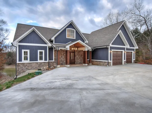 116 Pointe Dr, Piney Flats, TN 37686