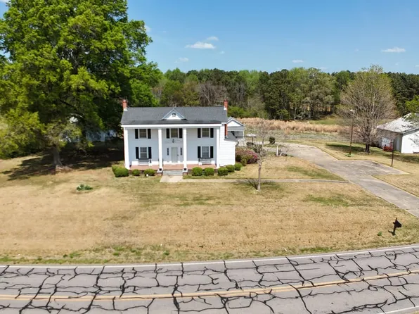 1206 W Castalia Rd, Nashville, NC 27856