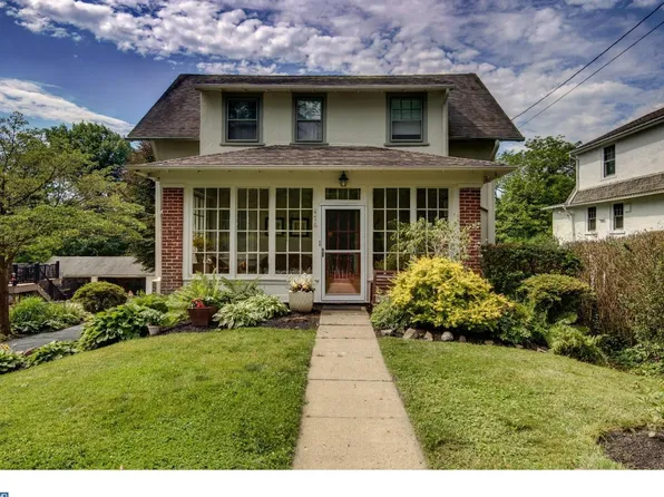 476 Saint Davids Ave, Saint Davids, PA 19087