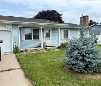 1033 W Dwelle St, Lake City, MN, 55041