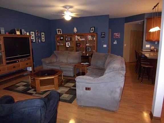 4th image of 939 Kilburn Ct