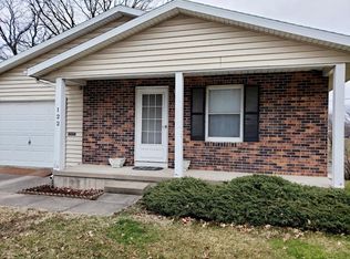 122 W Burlington Ave, West Burlington, IA