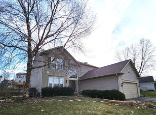 647 Somerset Ave, Dundee, IL 60118