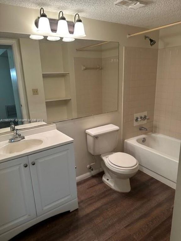 4421 W McNab Rd APT 10, photo 8