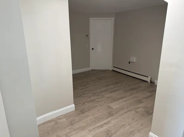 35 Greenleaf St APT 1, Quincy, MA 02169