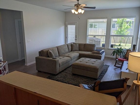 4th image of 808 Durness Dr