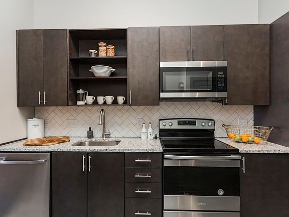 3rd image of 5307 Centennial Blvd #221