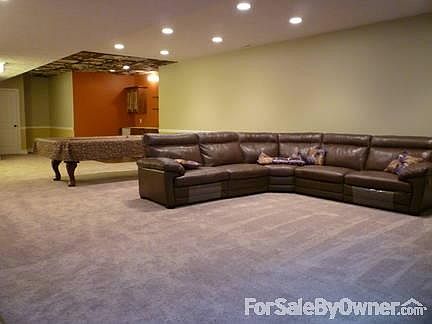 Basement : Picture shows room that is roughly 1000 Sq Ft.