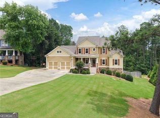 231 Georgetown Dr, Dallas, GA 30132