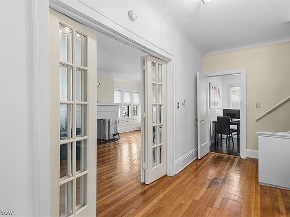 3rd image of 2504 Euclid Heights Blvd