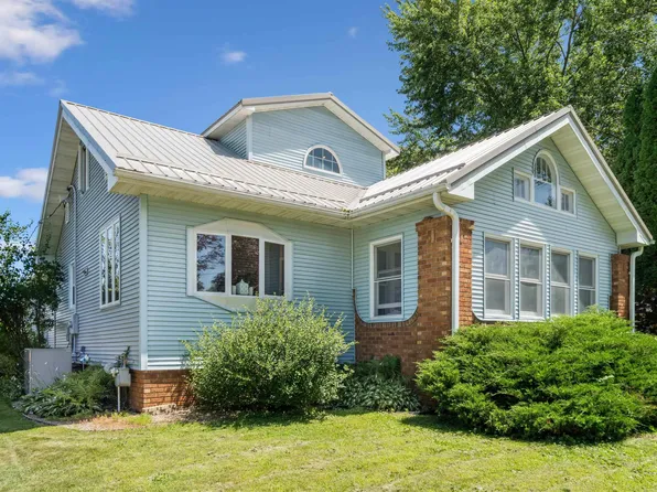 45 7th Ave SE, Oelwein, IA 50662