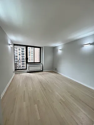 Rented by Corcoran | media 24