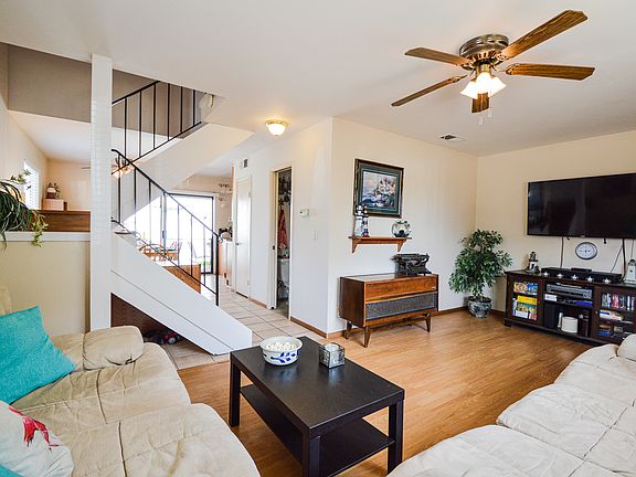 5th image of 9419 Carlton Oaks Dr Unit A