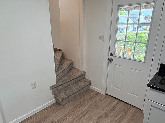 5th image of 316 W 21st St